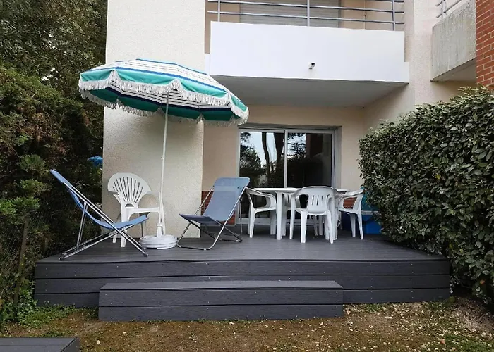 La Yole - T3 Proche Place Du Marche Mae-7401 Apartmán *